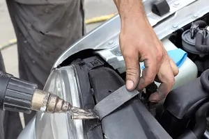 Jak z sukcesem łączyć plastik z metalem?