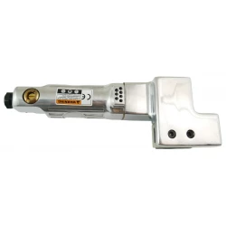 Narzędzie do zaciskania kołnierza poszycia karoserii samochodu