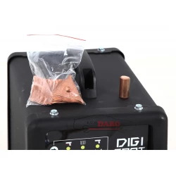 Młotek wraz z uchwytem do trójkątów do wybijania wgnieceń + 20 trójkątów