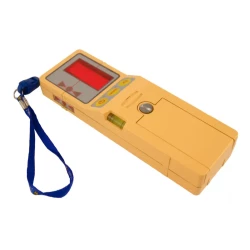 Detektor RC-9 z uchwytem do łaty i paskiem na zawieszenie Detektor RC-9 z uchwytem do łaty i paskiem na zawieszenie